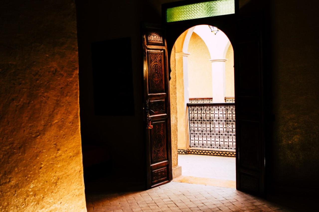 Riad Caravasar Merzouga Exterior foto